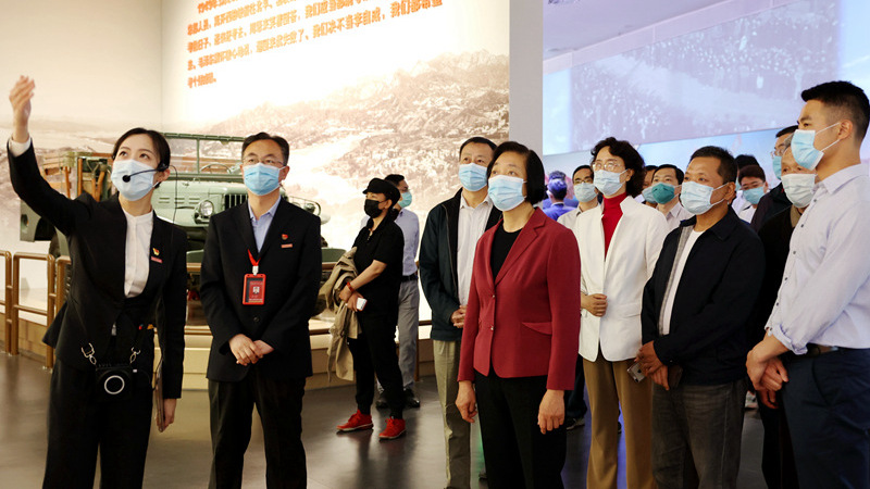 苏辉率队赴香山革命纪念地开展中共党史学习教育现场教学