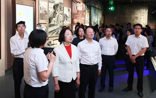 台盟中央组织盟员台青参观学习中国人民抗日战争纪念馆《为了民族解放与世界和平》主题展览